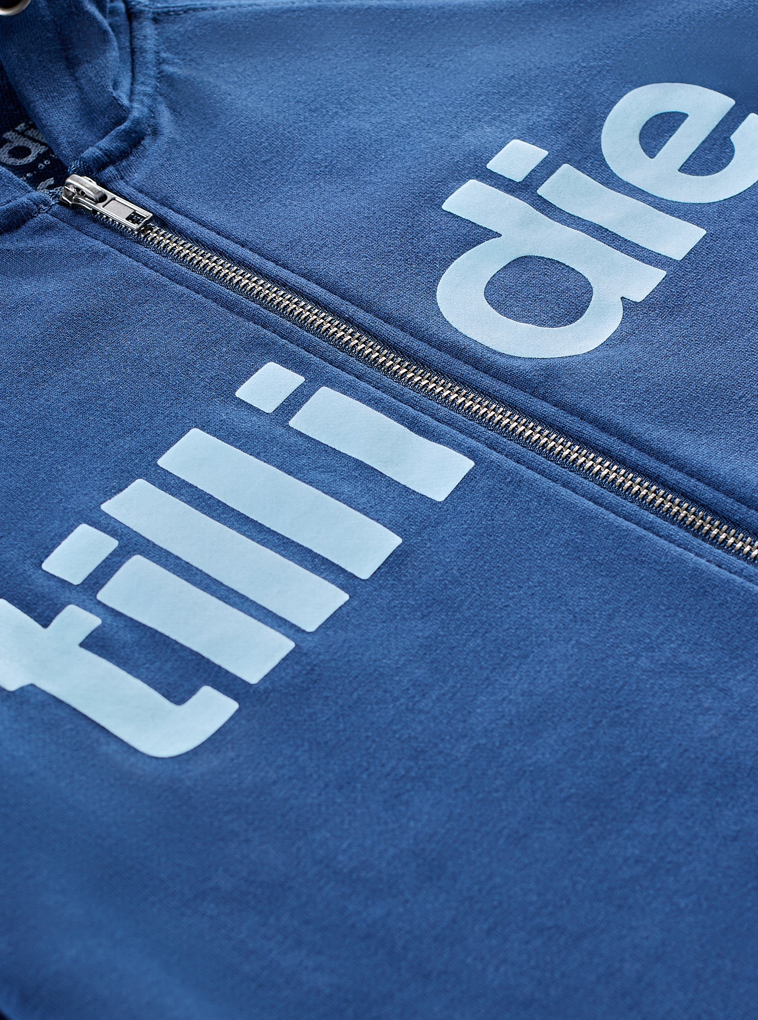 Till I Die® Logo Gear // Zip Up Hoodie