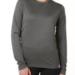 FEMALE MODEL WEARING A GRAY LONG SLEEVE PERFORMANCE LAYER